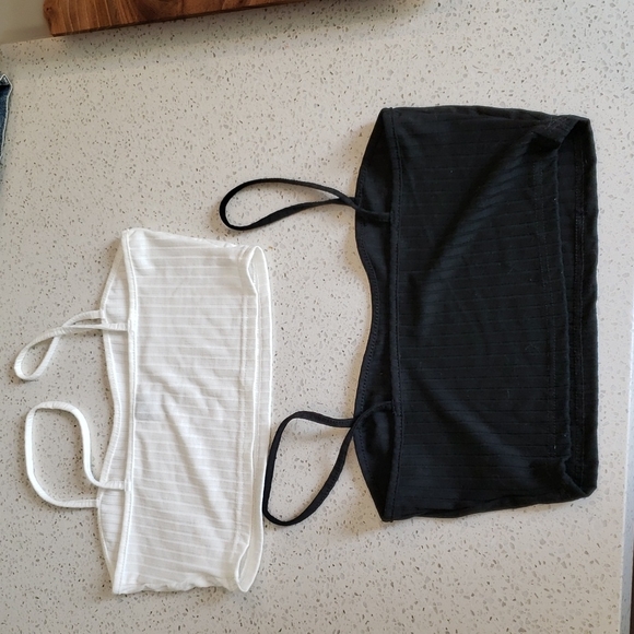 A black and a white crop tops shein - Picture 2 of 4